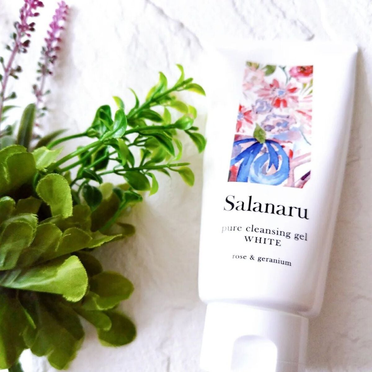 きゃな on LIPS 「Salanaru(サラナル)ピュアクレンジングジェルホワイトを..」(4枚目)
