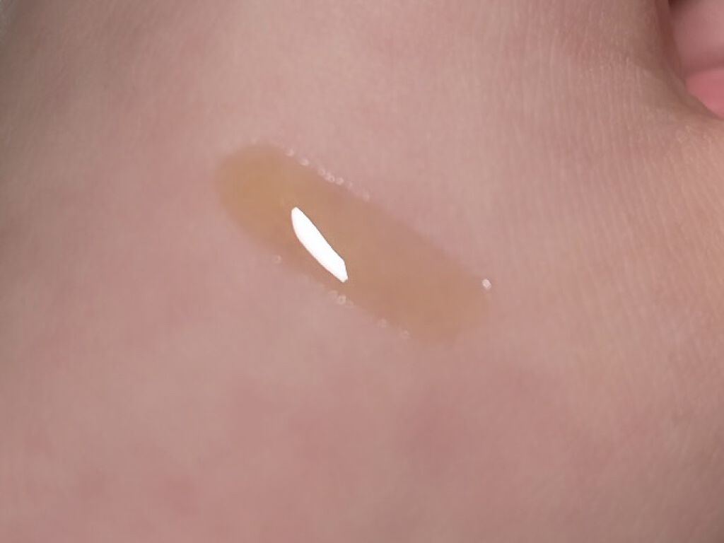 コンフォート リップオイル  01 honey/CLARINS/リップグロスを使ったクチコミ（2枚目）