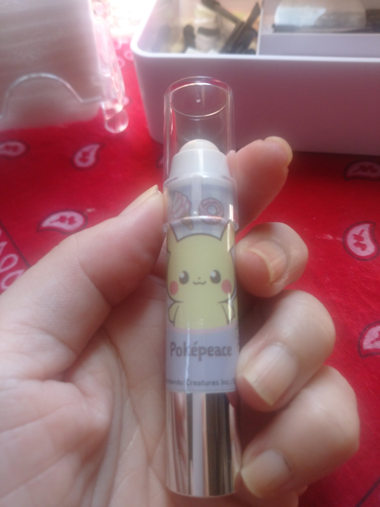 レブロン キス シュガー スクラブ 221 シュガー ミント(オンライン限定)〈ポケモンパッケージ〉/REVLON/リップスクラブを使ったクチコミ（2枚目）