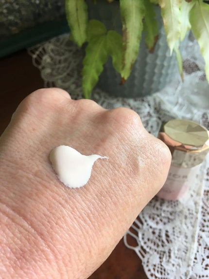 高保湿 おしろい美白乳液/プリオール/乳液を使ったクチコミ(4枚目)