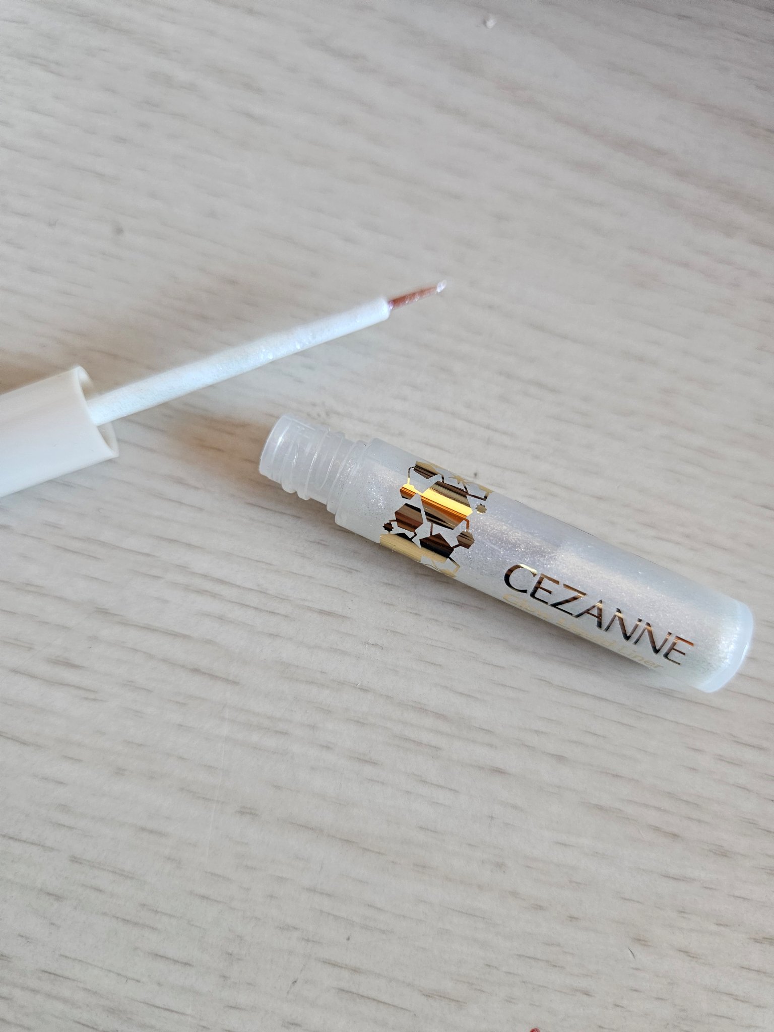 グロウリキッドライナー/CEZANNE/リキッドアイライナーを使ったクチコミ（1枚目）