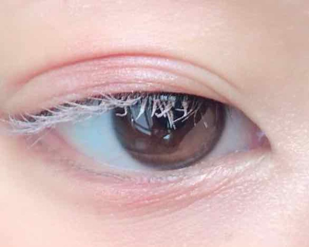 シャドーカスタマイズ/MAJOLICA MAJORCA/単色アイシャドウを使ったクチコミ（3枚目）