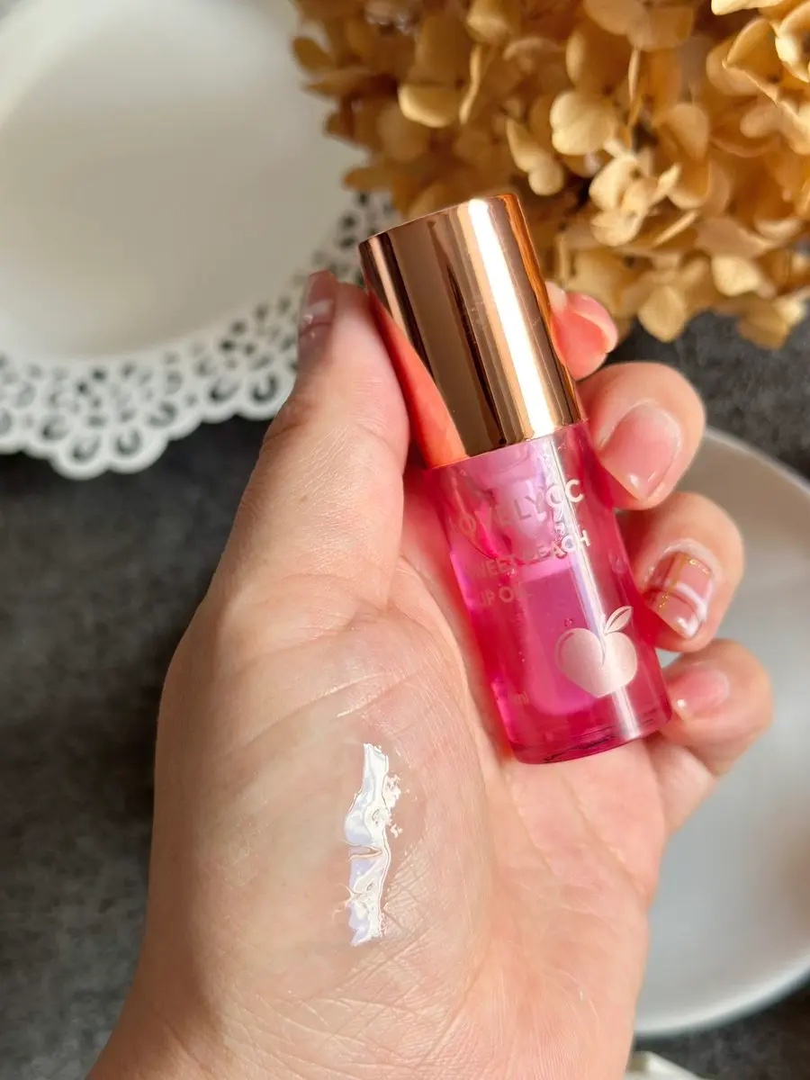 スイートリップオイル/LOVELYCC/リップオイルを使ったクチコミ（3枚目）