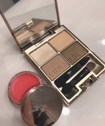 スキンモデリングアイズ/LUNASOL/アイシャドウパレットを使ったクチコミ(1枚目)