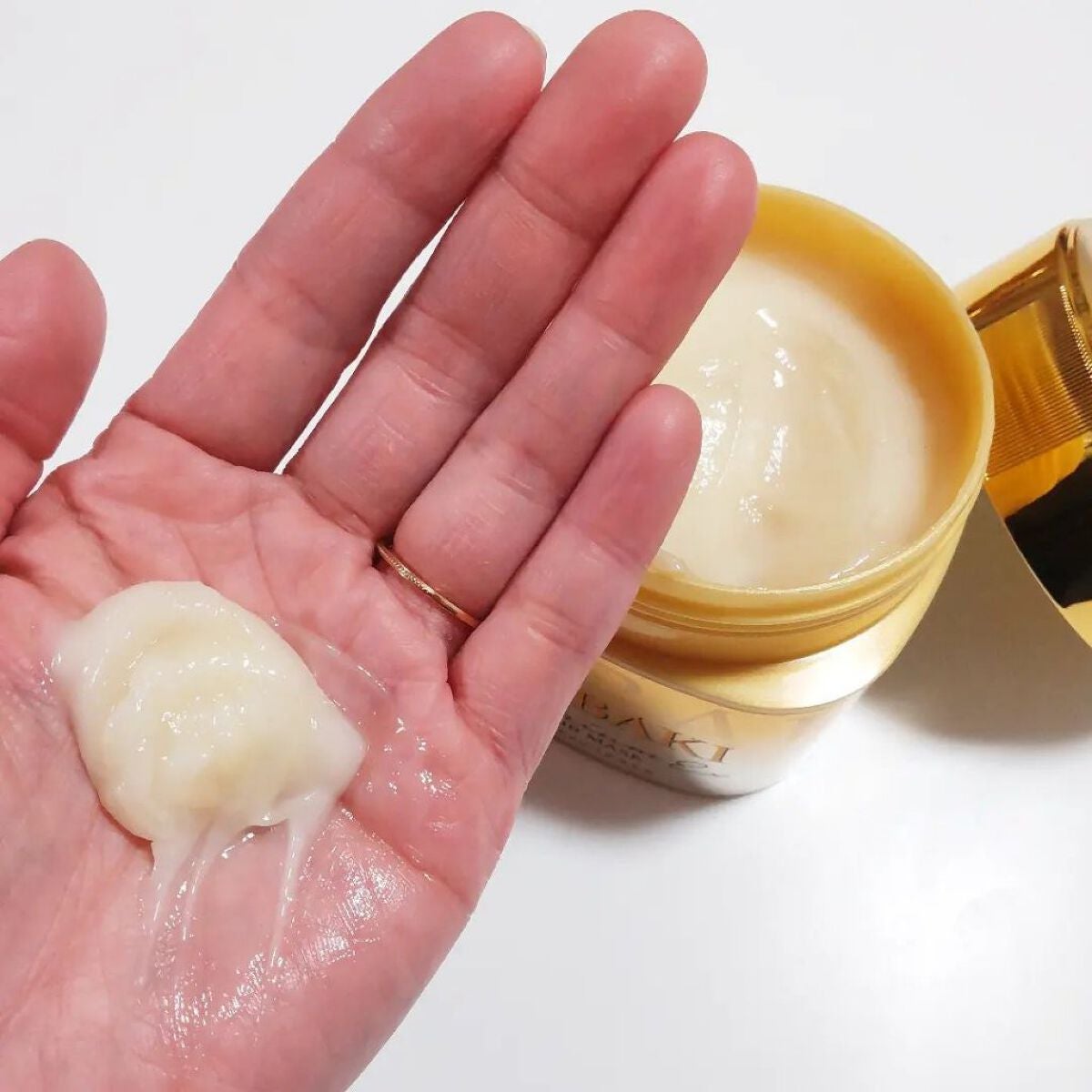 ぽ_ん on LIPS 「TSUBAKIプレミアムEXリペアマスク✨待ち時間0秒サロン🎵..」(5枚目)