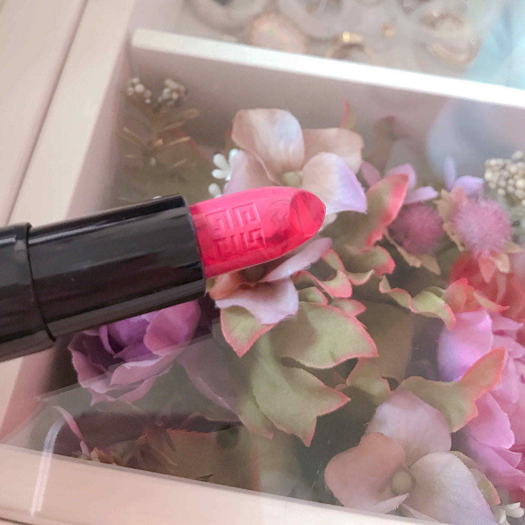 ルージュ・アンテルディ/GIVENCHY/口紅を使ったクチコミ（2枚目）