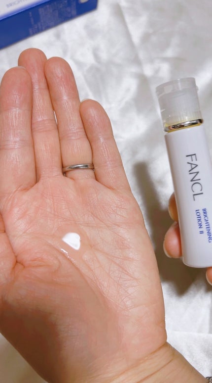 ブライトニング 化粧液 II しっとり<医薬部外品>/ファンケル/化粧水を使ったクチコミ(2枚目)