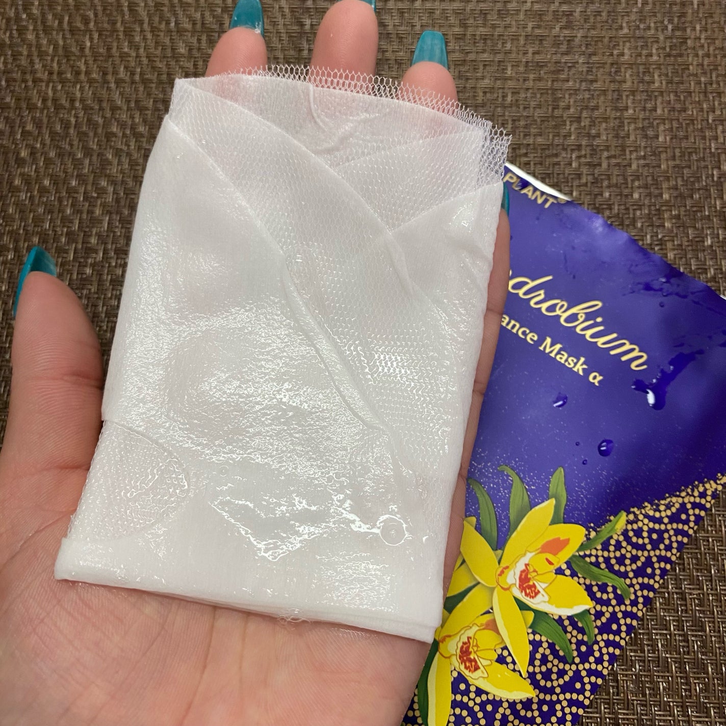 セッコク蘭エイジングケアマスクα/DR PLANT/シートマスク・パックを使ったクチコミ(3枚目)