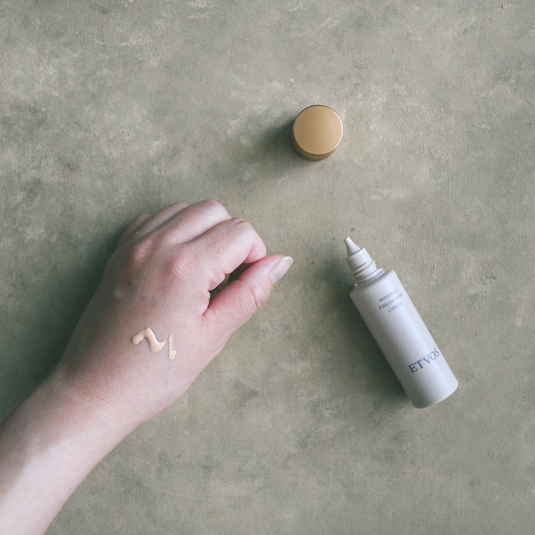 ミネラルフレッシュスキンリキッド/エトヴォス/リキッドファンデーションを使ったクチコミ(3枚目)