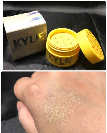 ウルトラグロウ　ルースパウダーハイライター/Kylie Cosmetics/パウダーハイライトを使ったクチコミ（1枚目）