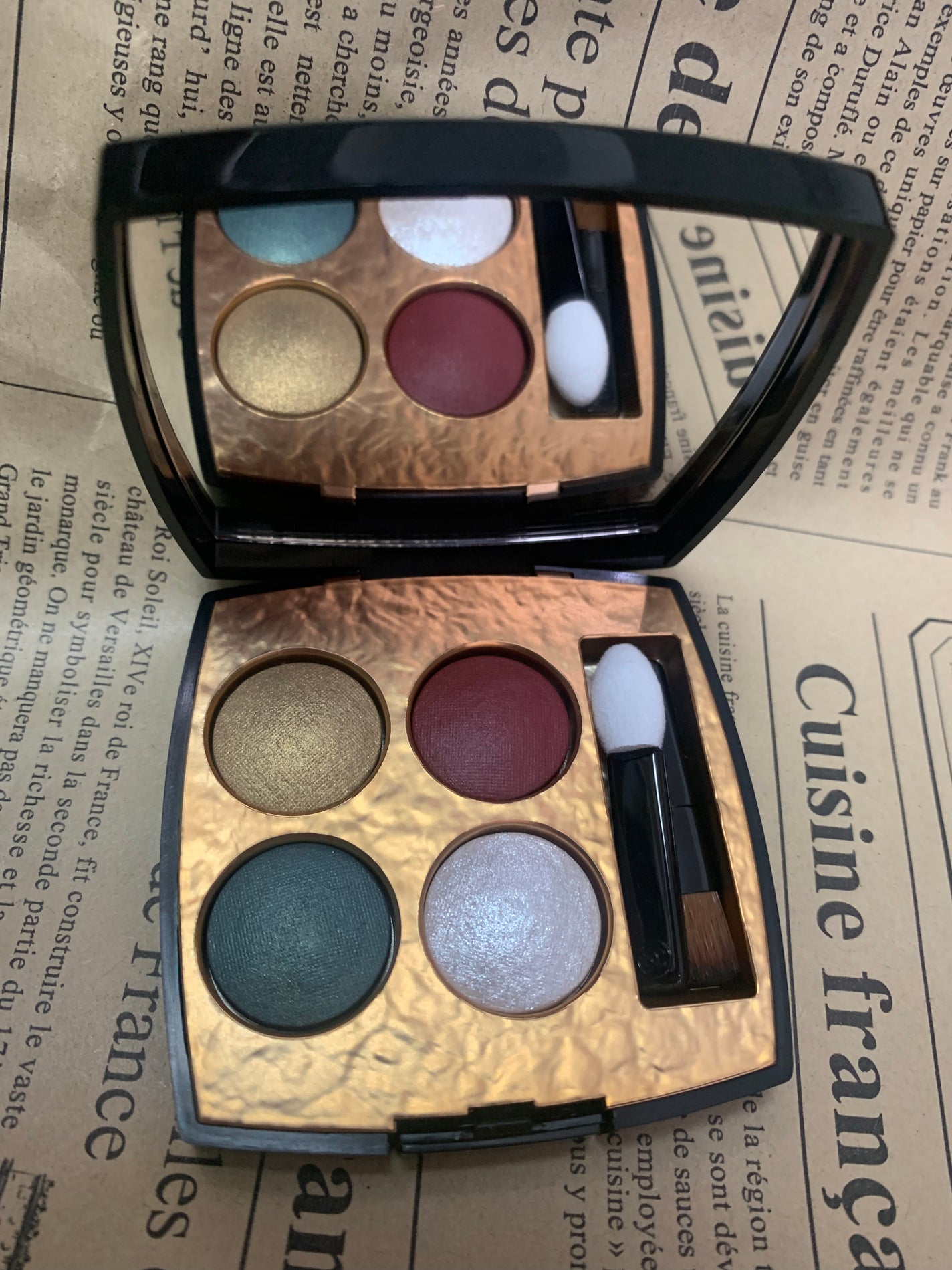レ キャトル オンブル ビザンス /CHANEL/アイシャドウパレットを使ったクチコミ(1枚目)