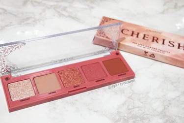  チェリッシュ アイシャドウ パレット ColourPop