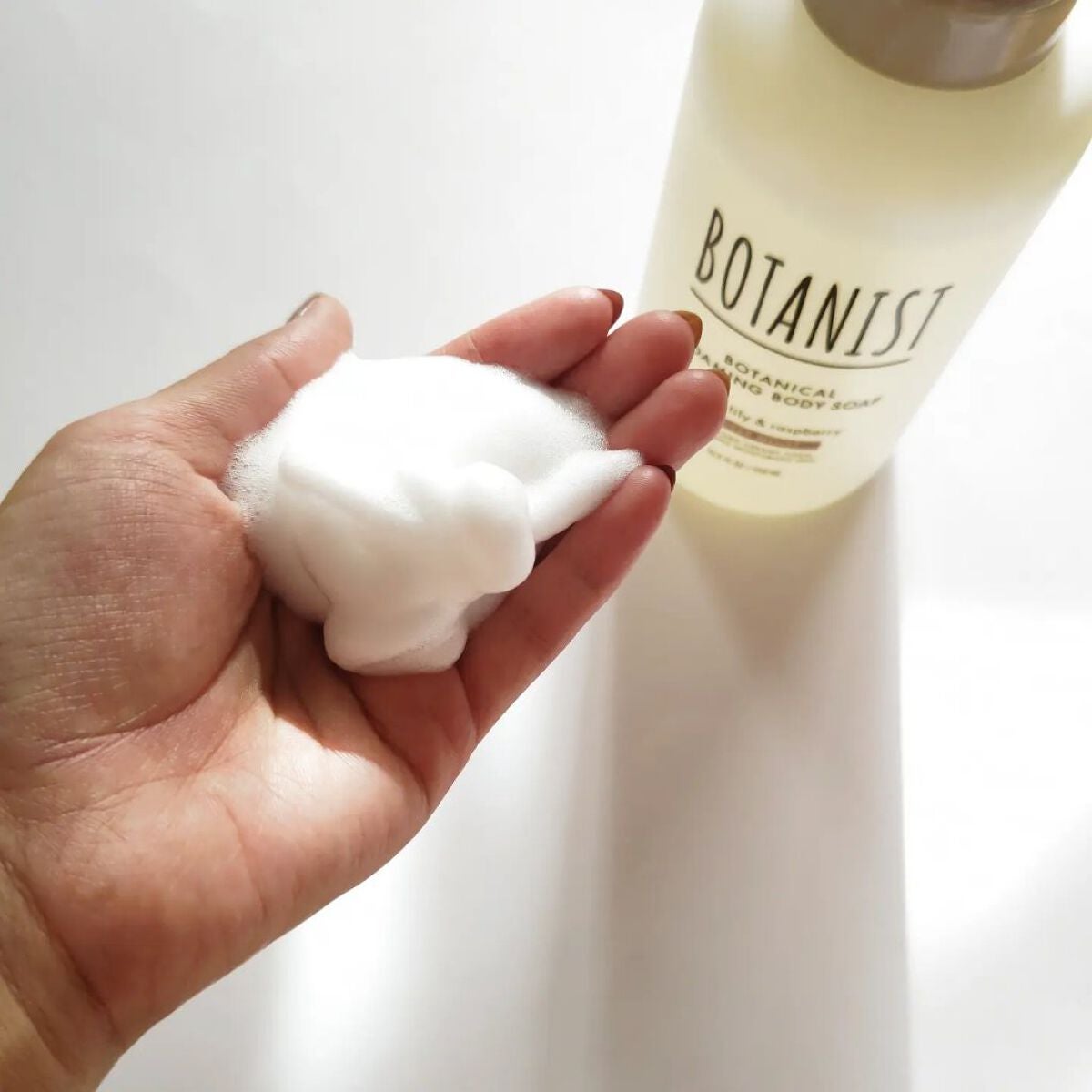 ボタニカルフォーミング ボディーソープ(ディープモイスト)/BOTANIST/ボディソープを使ったクチコミ(3枚目)