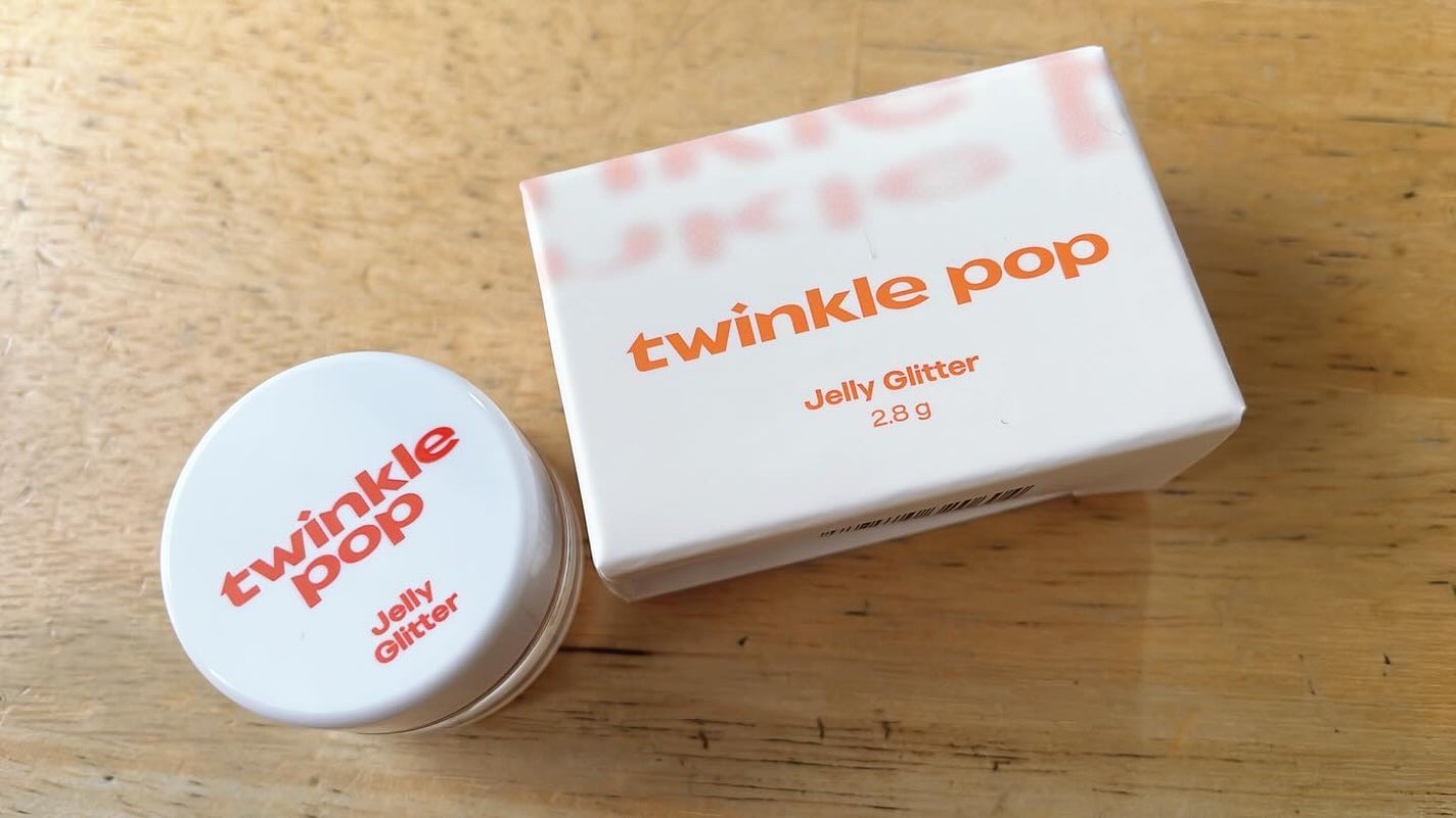 まなみ on LIPS 「TwinklepopbyCLIOジェリーグリッター01OPAL..」(3枚目)