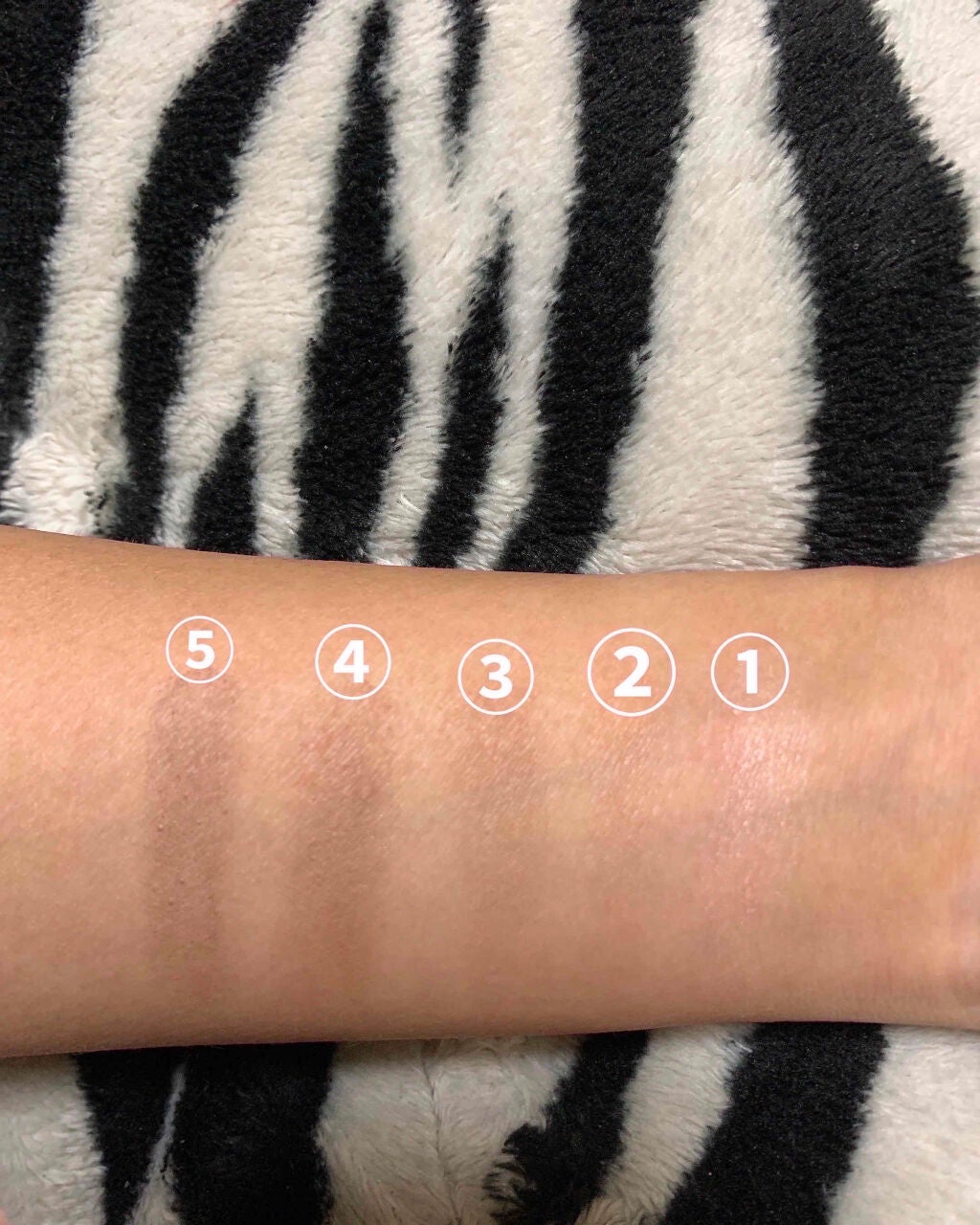 パーフェクトマルチアイズ/キャンメイク/アイシャドウパレットを使ったクチコミ(2枚目)