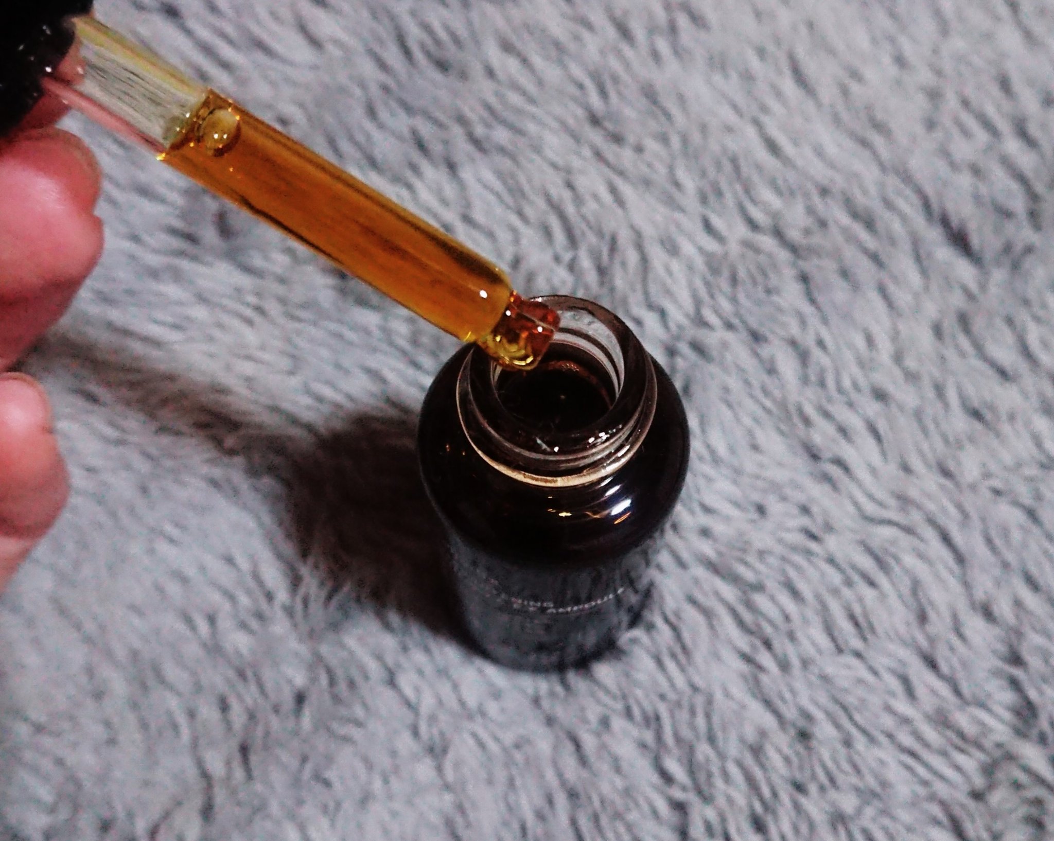 ビタホワイトニングシナジーC.E.F.アンプル/Celladix/美容液を使ったクチコミ（2枚目）