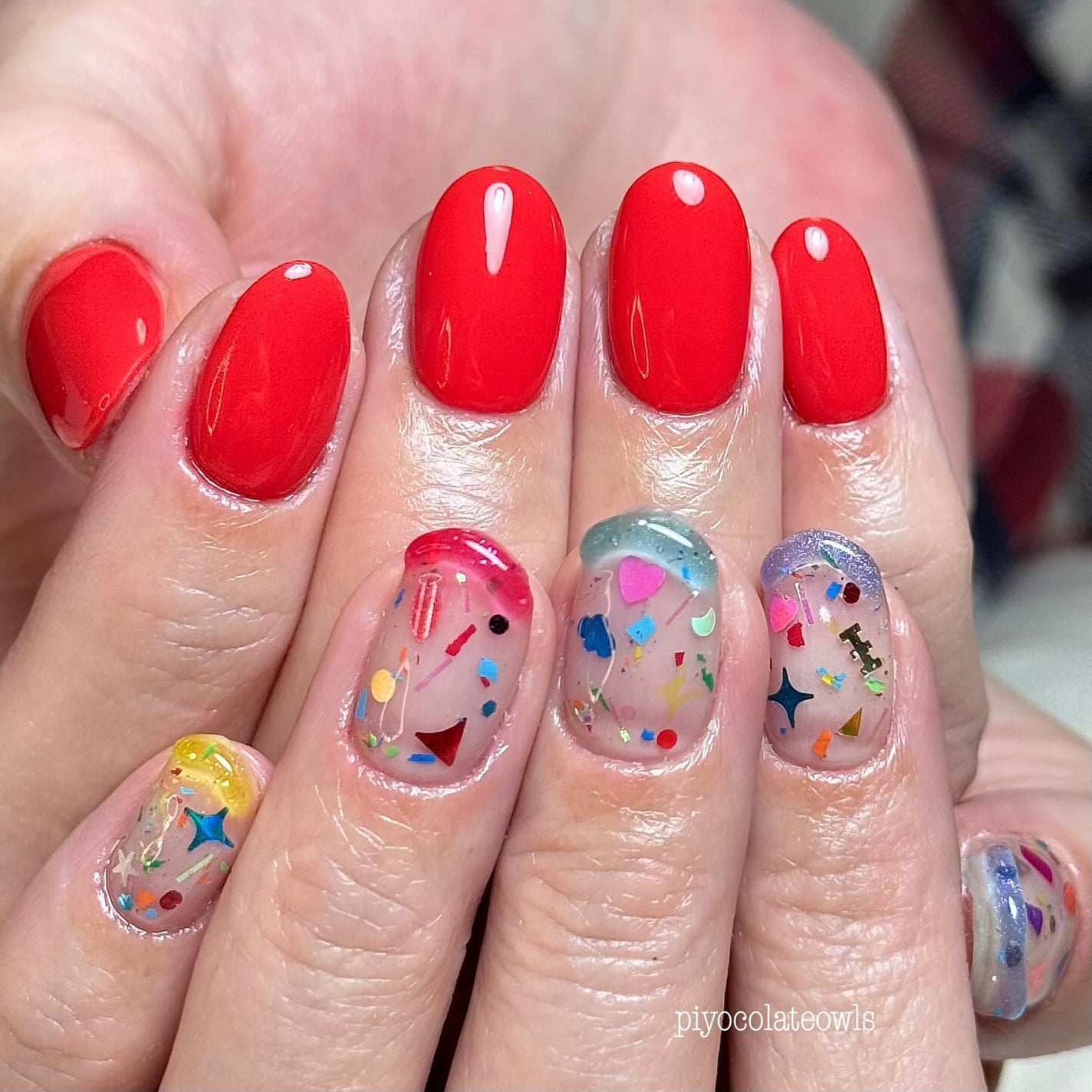 ぴよこれいと  あうるす on LIPS 「赤にしたいというオーダー。たくさんの赤の中から赤は赤でもおもち..」(1枚目)