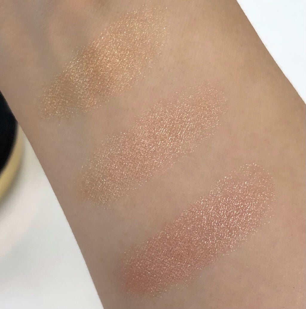 アンクル ド ポー ルクッション ゴールドラッシュ ハイライター/YVES SAINT LAURENT BEAUTE/リキッドハイライトを使ったクチコミ(3枚目)