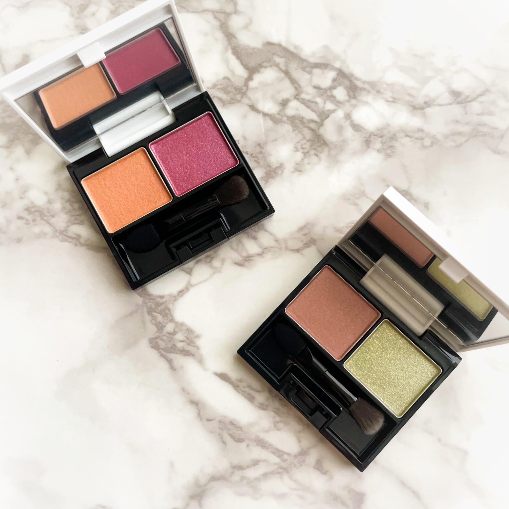 ----------
est
エスト ルミナス プラウド アイズ
01     Dreaming Raspberry
02     Believing　Melon
3.7g　4,400円
----------
 
7月7日数量限定で発売され