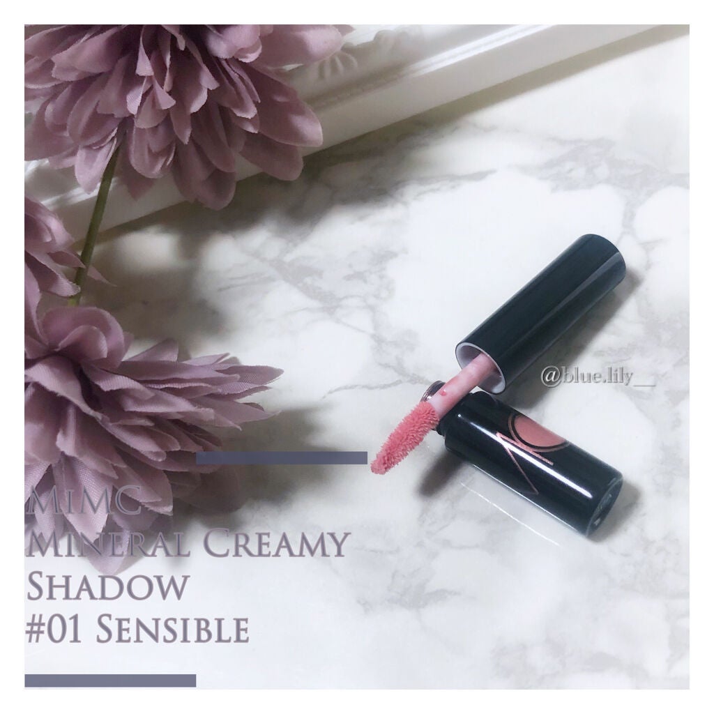 Lily on LIPS 「肌に優しいオイルベースのリキッドアイシャドウ▫️01センシブル..」(1枚目)