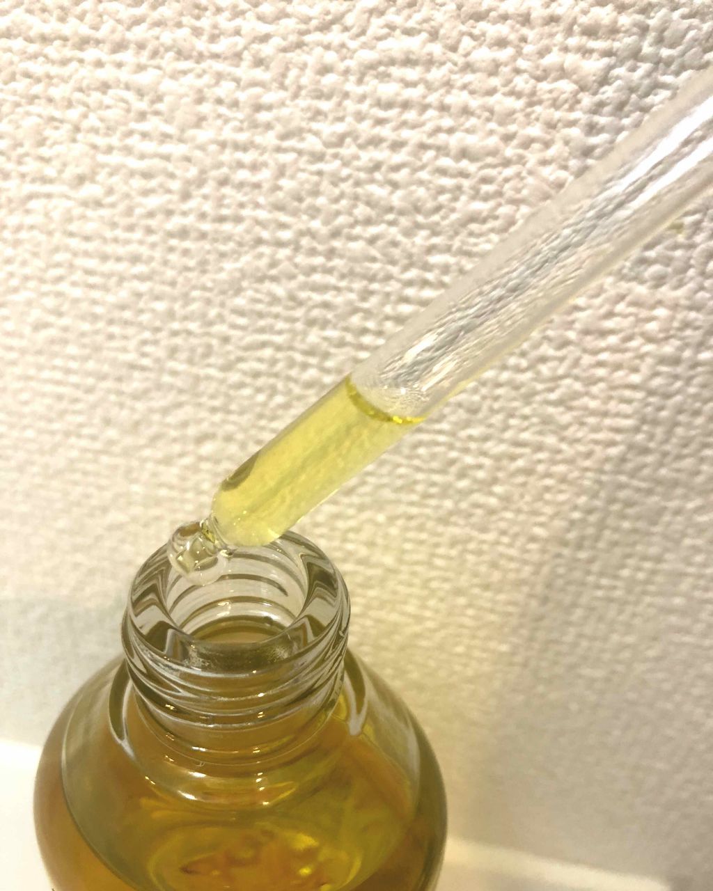 ファイブハーブス リペアリングインテンシヴオイル/L'OCCITANE/ヘアオイルを使ったクチコミ(3枚目)