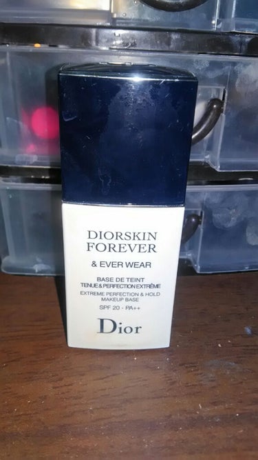 ディオールスキン フォーエヴァー＆エヴァー ベース SPF20／PA++/Dior/化粧下地を使ったクチコミ（1枚目）