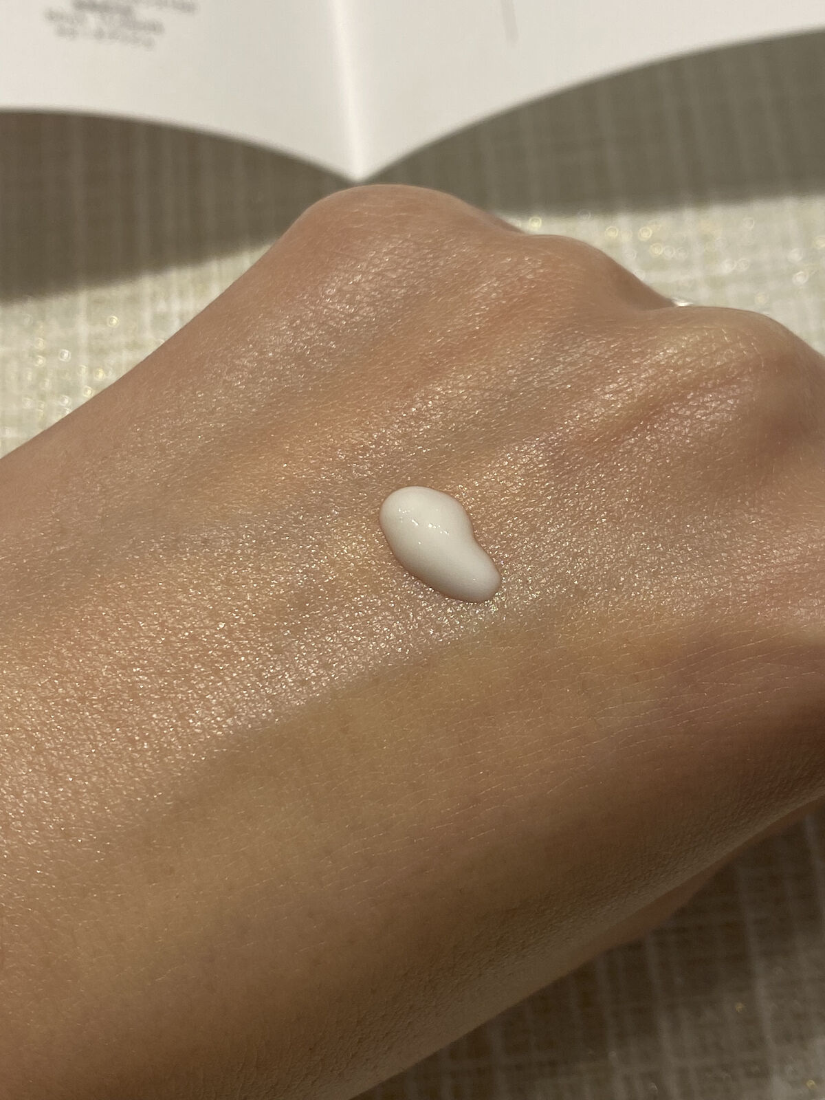 ぷぅぴぃ《紫コス部💜💗》のクチコミ「GUERLAINスーパー アクア セロム N  

プレミアム集中保湿美容液

ボトル 50 .....」（3枚目）