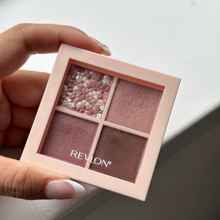 レブロン ダズル アイシャドウ クアッド/REVLON/アイシャドウパレットを使ったクチコミ(1枚目)