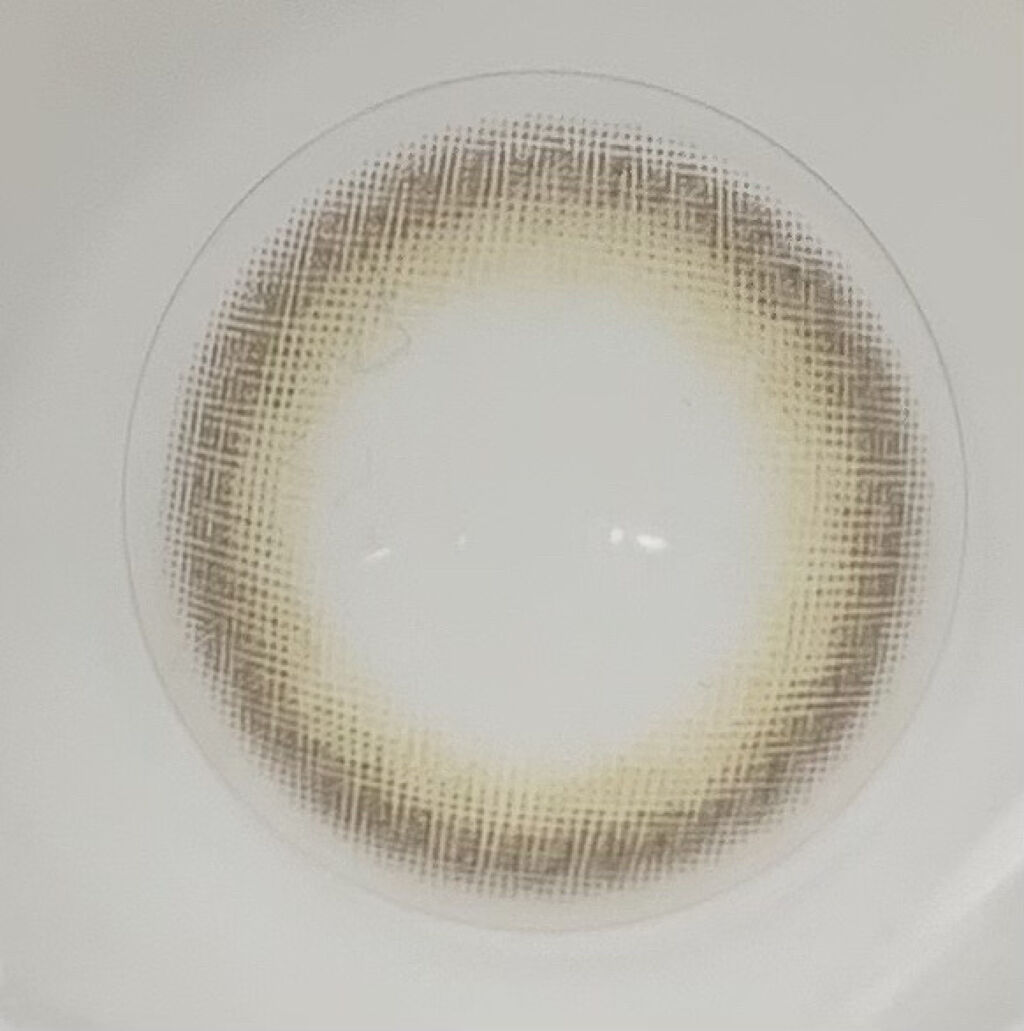 エルージュ 2weeks/éRouge/２週間（２WEEKS）カラコンを使ったクチコミ（2枚目）