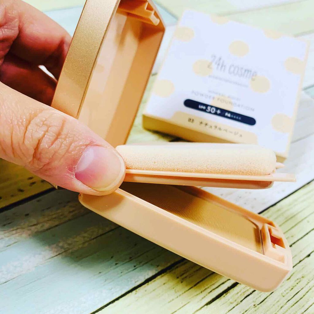 24 ミネラルモイストパウダーファンデ/24h cosme/パウダーファンデーションを使ったクチコミ(2枚目)