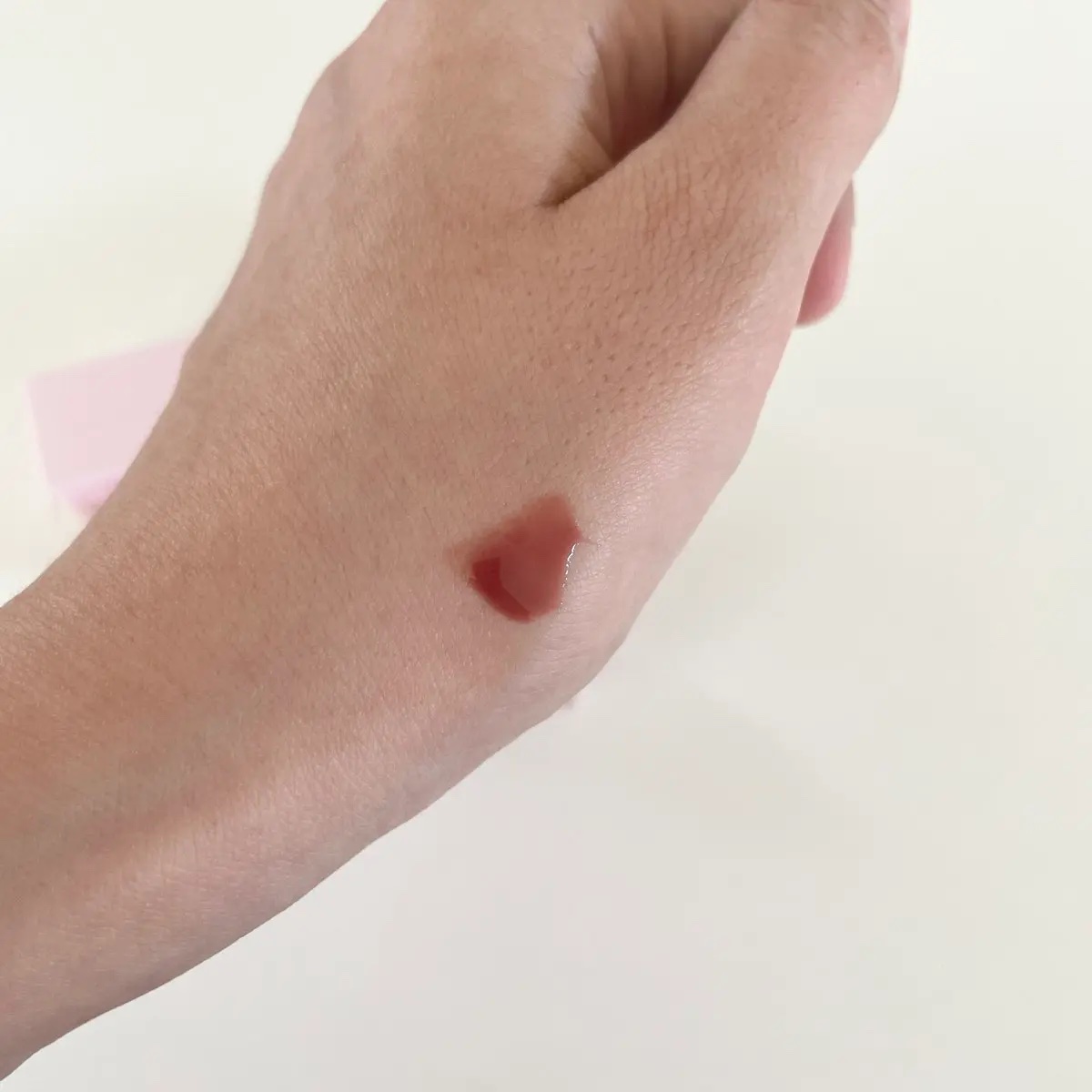 ジューシーパンピンググロス/INTO U/リップグロスを使ったクチコミ（2枚目）