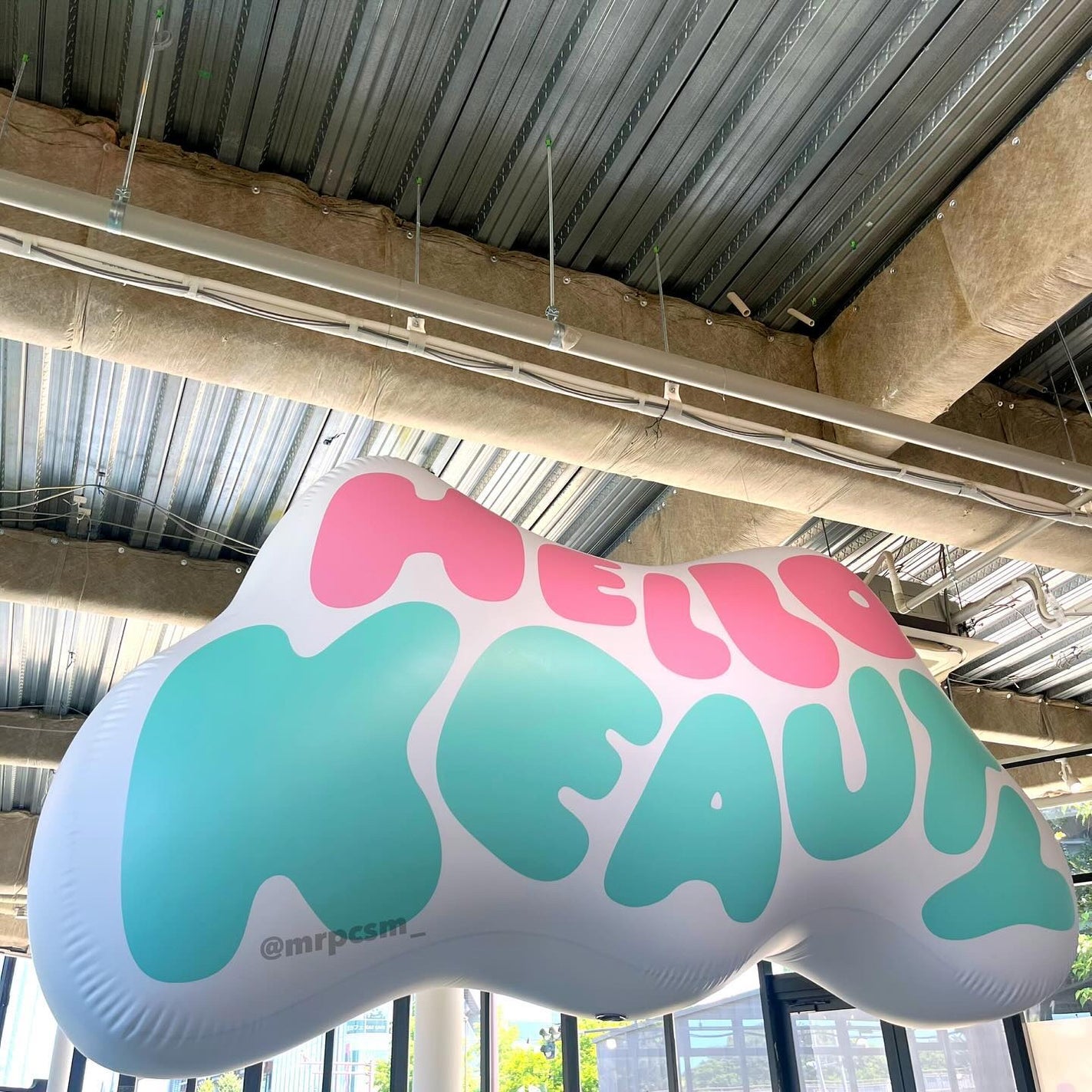 みりぽこ🎀フォロバ on LIPS 「.はるるとお凛とHELLOKEAUTY行ってきた🥰❣️開場15..」(6枚目)