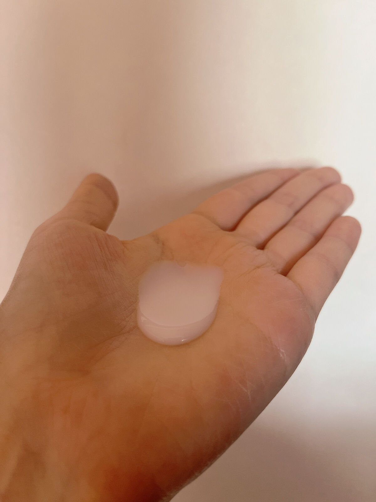 プレミアムボディミルク ホワイトニング【医薬部外品】		/ニベア/ボディミルクを使ったクチコミ（2枚目）