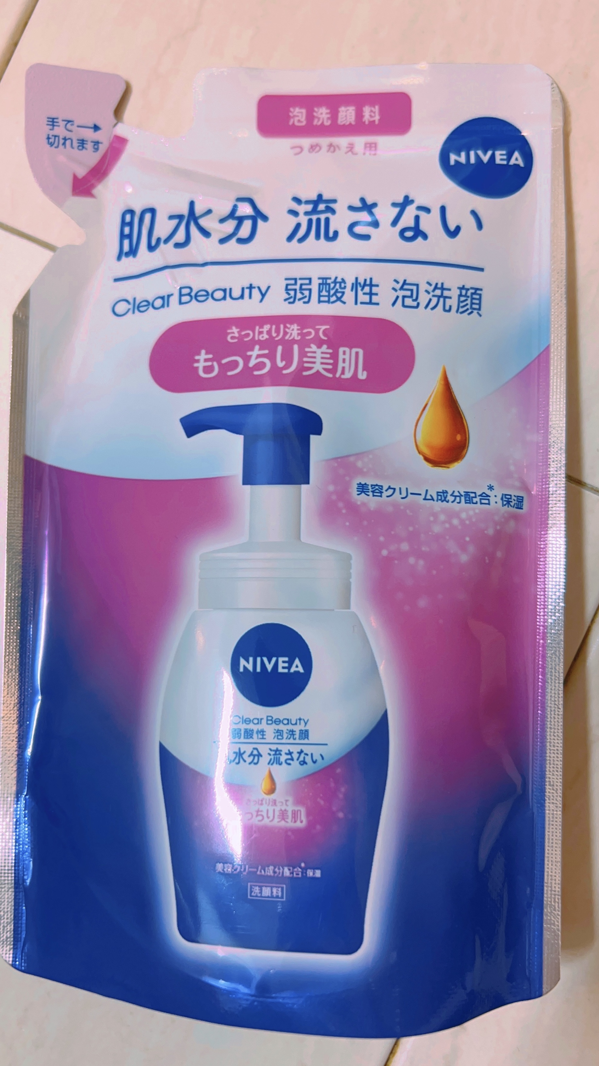 ニベア クリアビューティー弱酸性泡洗顔 もっちり美肌/ニベア/泡洗顔を使ったクチコミ（1枚目）