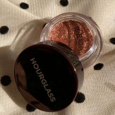 HOURGLASS  Scattered Light Glitter Eyeshadow/HOURGLASS/ジェル・クリームアイシャドウを使ったクチコミ（2枚目）