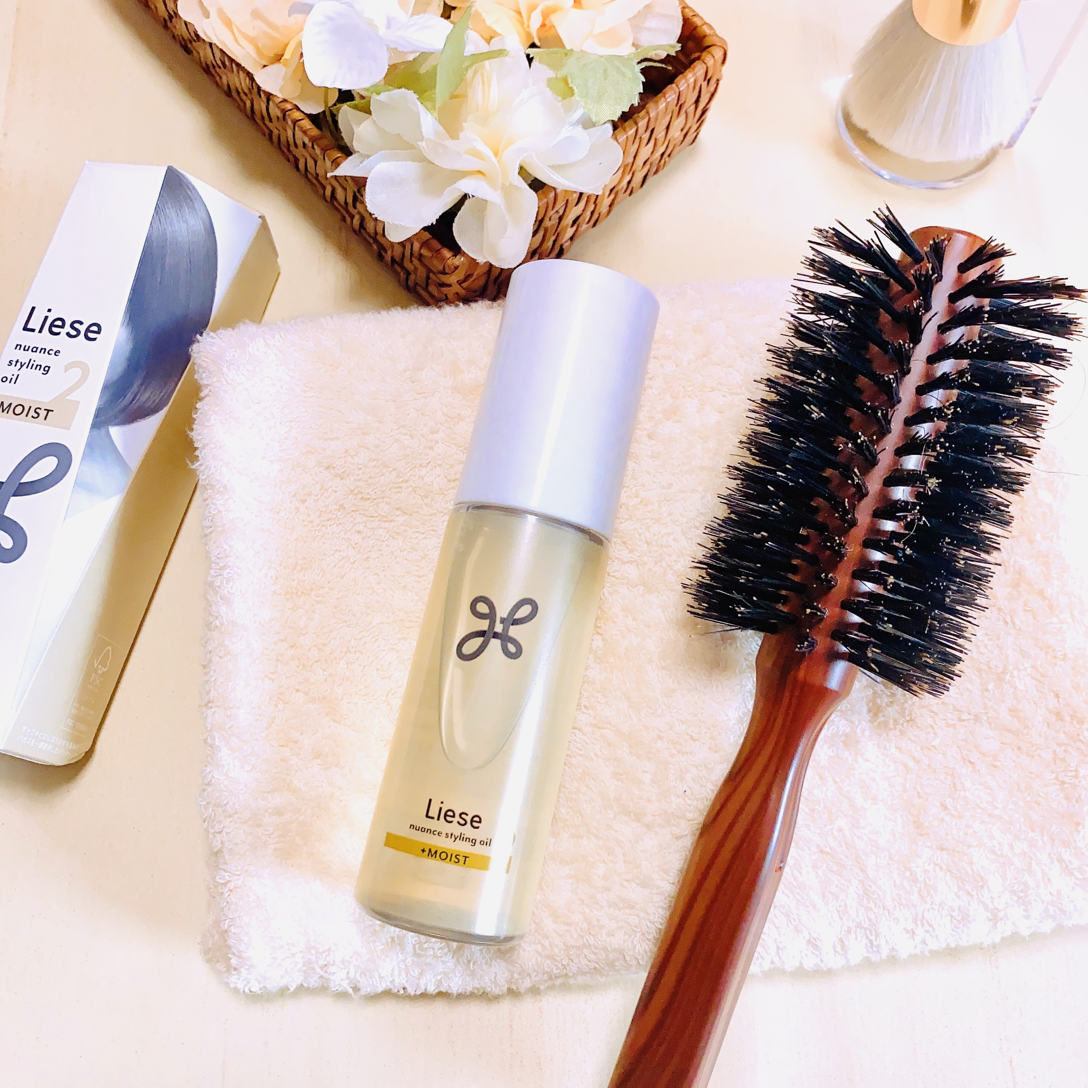 リーゼ ニュアンススタイリングオイル ＋モイストのクチコミ「\4タイプから選べるオイル💕/
⁡
美容室さんのサロンワークに着目して開発された
『質感をつく.....」（1枚目）