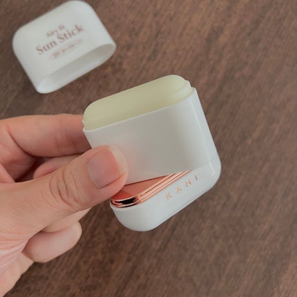 エアリーフィットサンスティック/KAHI/日焼け止めスティックを使ったクチコミ(2枚目)