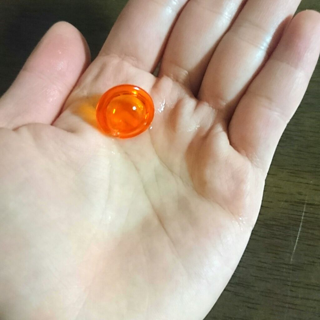 MIRANDA ヘアビタミン バリスタイルヘアオイルのクチコミ「オレンジ色のミランダをキャンドゥで見つけたので、購入＆使用してみました！

成分と効果を検証し.....」（2枚目）