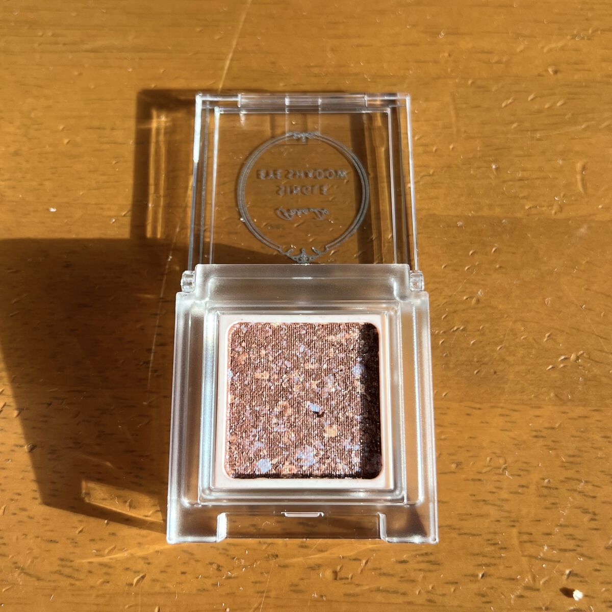 パラドゥ シングルアイシャドウ	 WN01 プリズムバーガンディ/パラドゥ/単色アイシャドウを使ったクチコミ（3枚目）