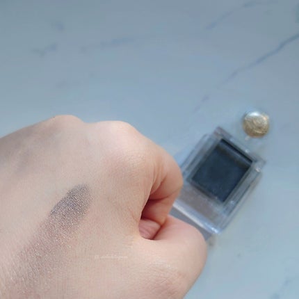 シャドーカスタマイズ/MAJOLICA MAJORCA/単色アイシャドウを使ったクチコミ(4枚目)