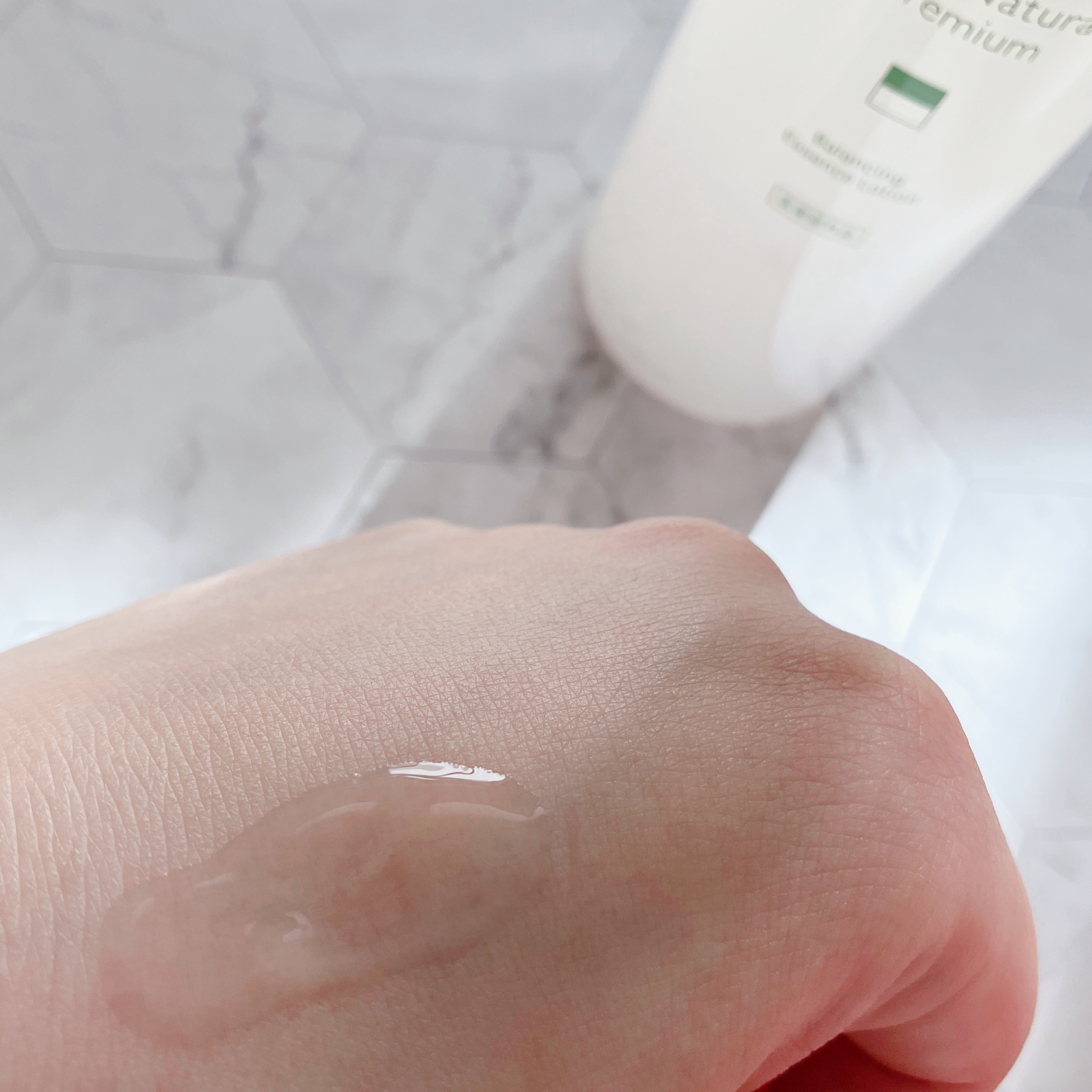 pdc ピュア ナチュラル プレミアム バランシング エッセンスローション のクチコミ「ピュア ナチュラル プレミアム バランシング　
クリームエッセンス【医薬部外品】
エッセンスロ.....」（2枚目）