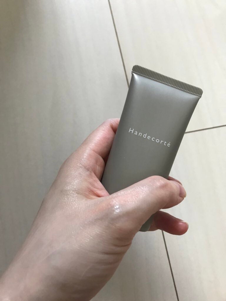 ハンデコルテ/キユートピア/ネック・デコルテケアを使ったクチコミ(3枚目)