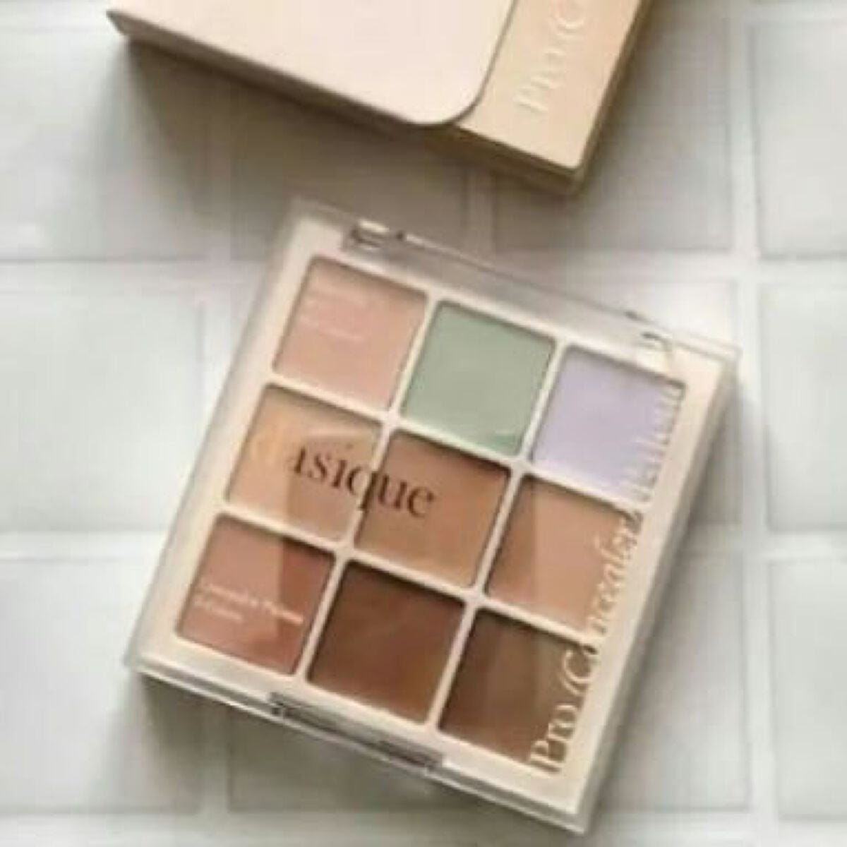 レ キャトル オンブル/CHANEL/アイシャドウパレットを使ったクチコミ(2枚目)