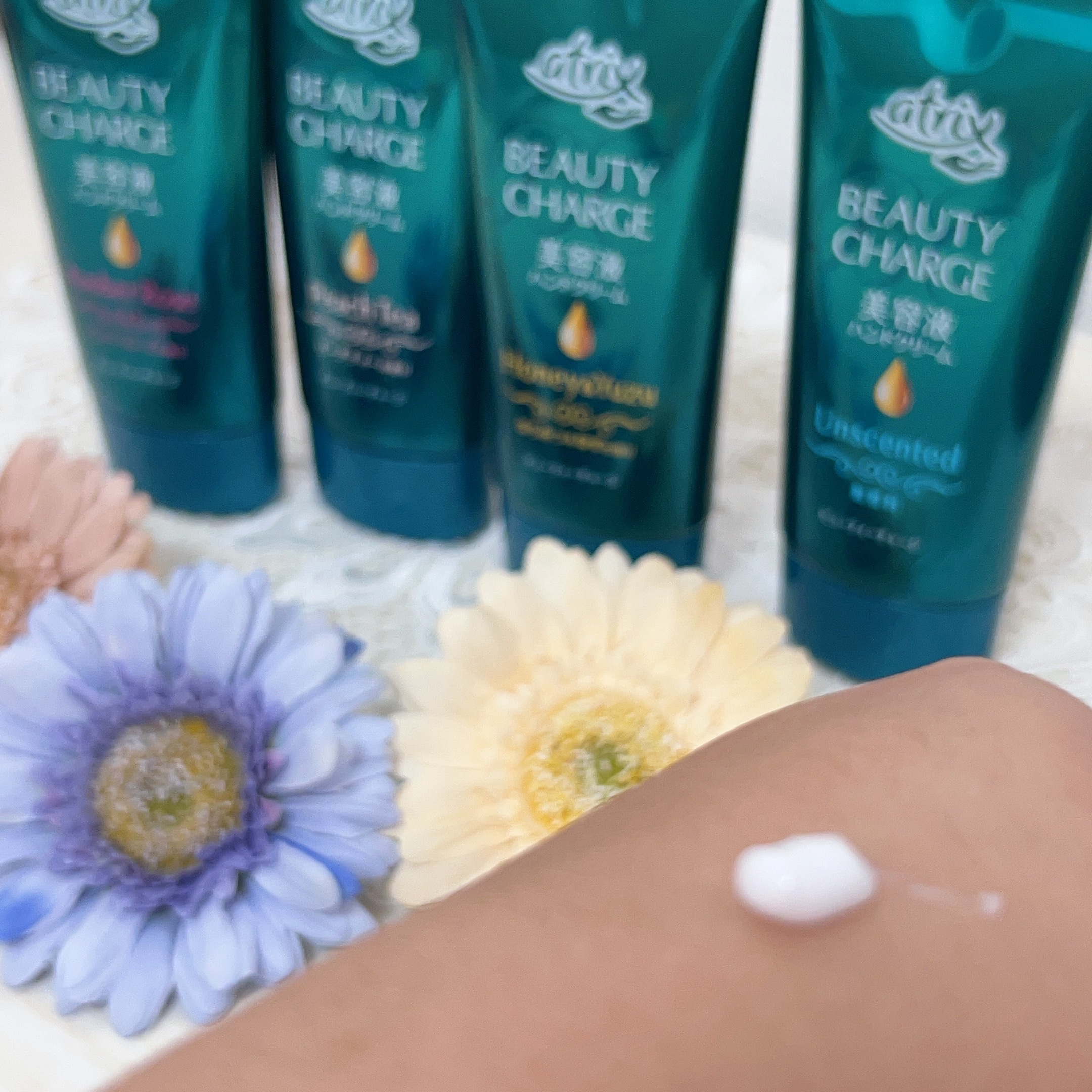 ビューティーチャージ はちみつ＆ゆずの香り/アトリックス/ハンドクリームを使ったクチコミ（2枚目）