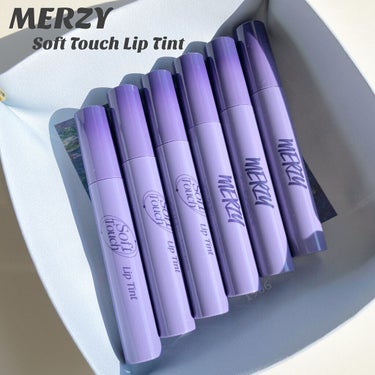 MERZY Soft touch lip tintのクチコミ「〘 𝐌𝐄𝐑𝐙𝐘  𝐒𝐨𝐟𝐭 𝐓𝐨𝐮𝐜𝐡 𝐂𝐨𝐥𝐥𝐞𝐜𝐭𝐢𝐨𝐧 〙



ふわふわマットなのに乾.....」（2枚目）