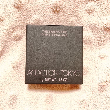 ADDICTION ザ アイシャドウ クリーム 004C
ADDICTION
ザ アイシャドウ クリーム
004C Bad Promise

綺麗な赤みブラウンです。
締め色に使用しています。

クリー