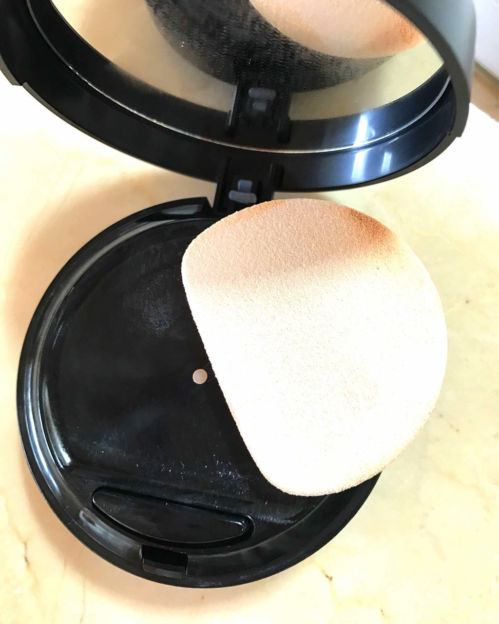 ポンポンミネラルチーク/エトヴォス/パウダーチークを使ったクチコミ(2枚目)