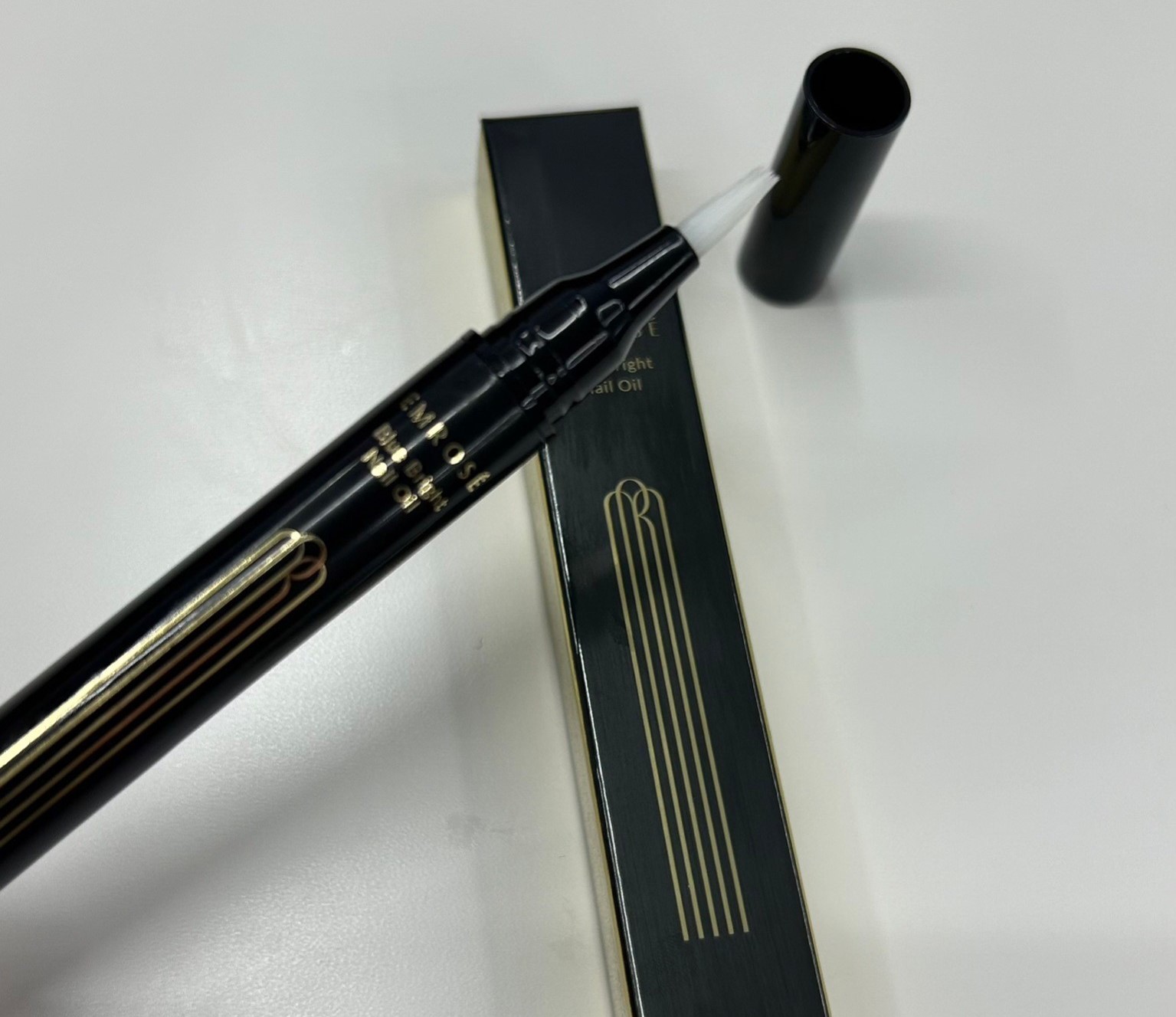 ブルーブライトネイルオイル/EMROSÉ/ネイルオイル・トリートメントを使ったクチコミ（1枚目）