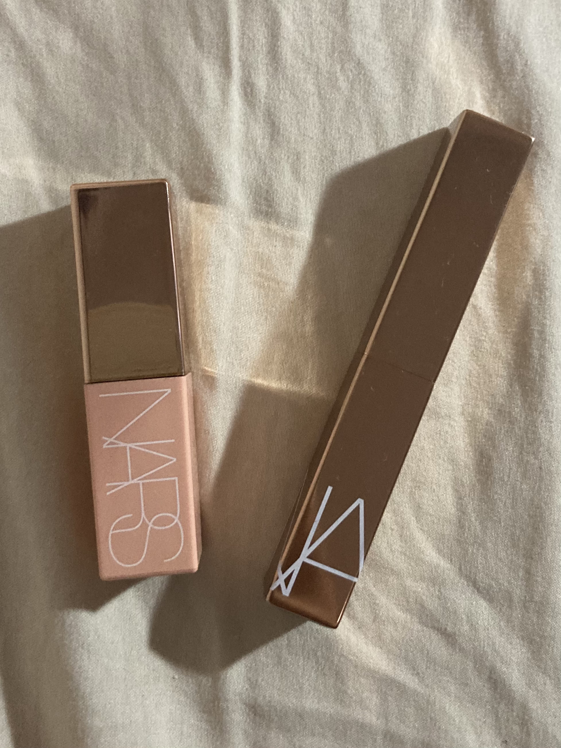 アフターグロー　センシュアルシャイン　リップスティック/NARS/口紅を使ったクチコミ（1枚目）