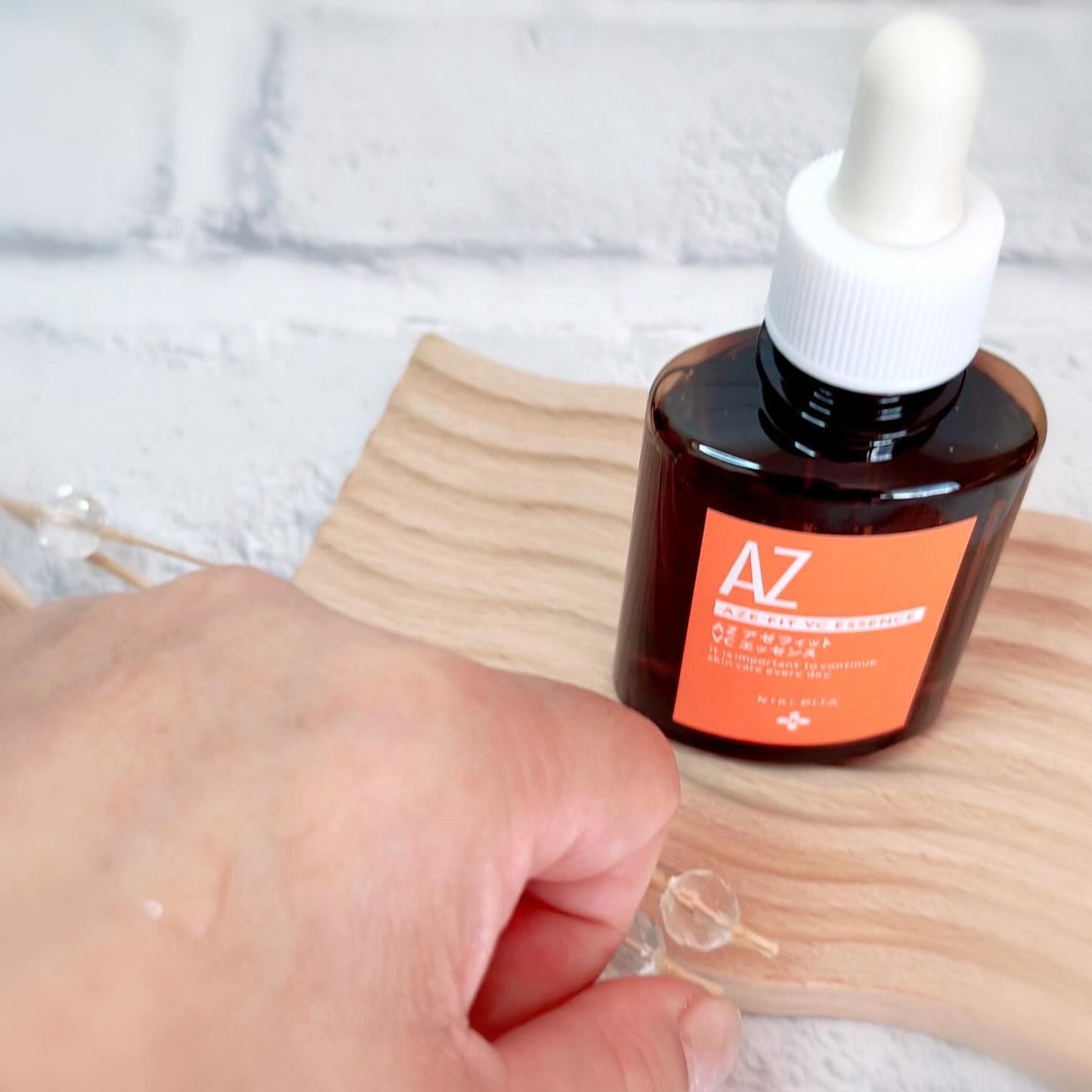 AZシリーズ アゼッフィト VCエッセンス/NIKI PITA/美容液を使ったクチコミ(3枚目)